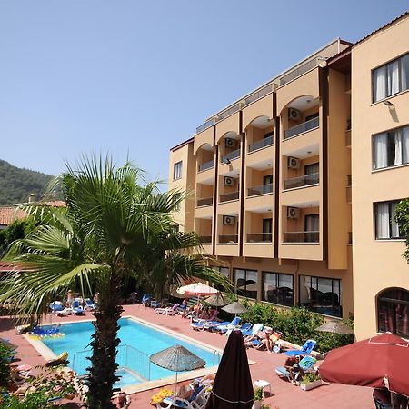 Juniper Hotel Ичмелер Екстериор снимка