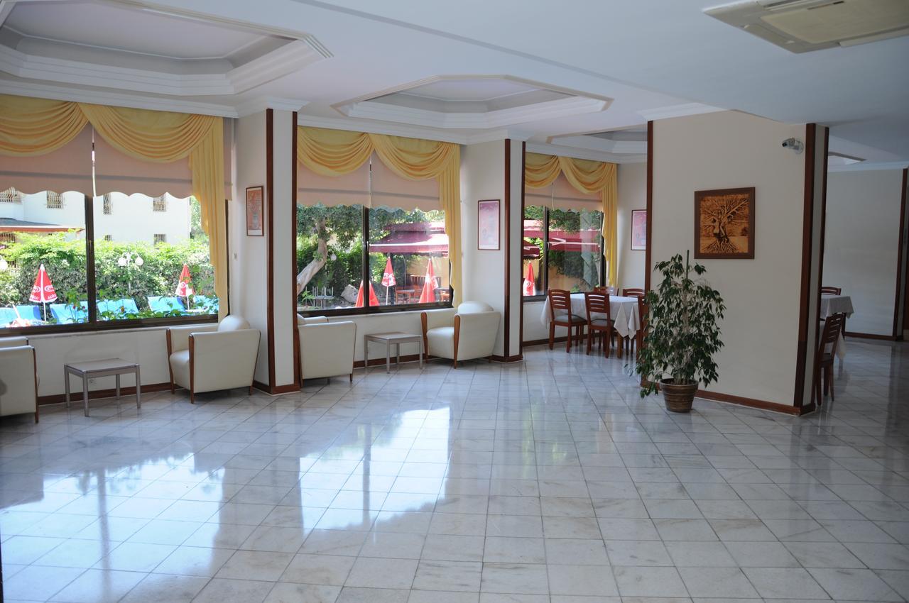 Juniper Hotel Ичмелер Екстериор снимка
